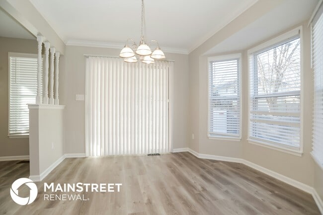 Photo - 708 SE Shamrock Ln