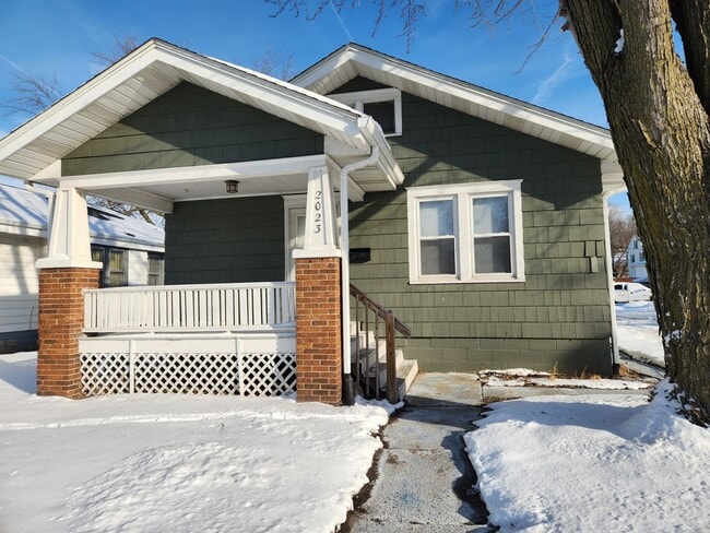 Photo - Great House in Rock Island  2 Bedroom