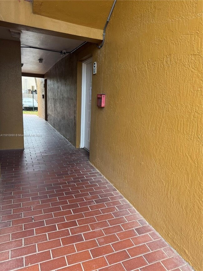 Photo - 15600 SW 80th St Unit L-108