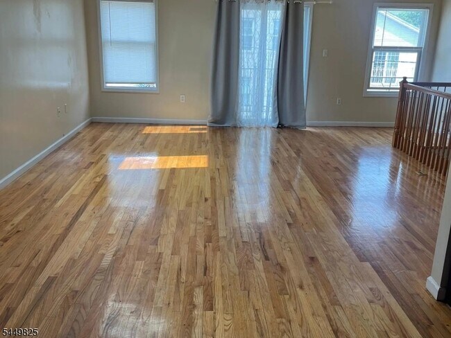 Photo - 209 South St
