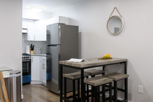 Photo - 350 E 19th St Unidad ID1021925P