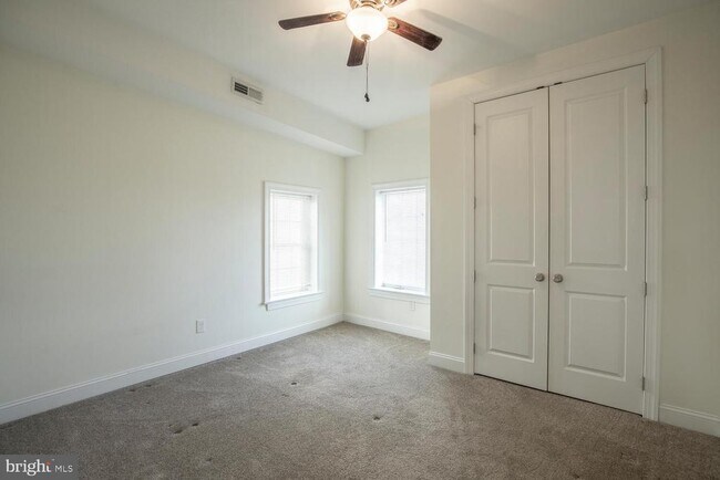 Photo - 30 W State St Unit B