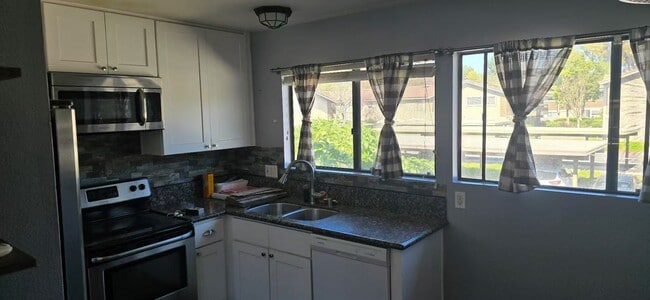 Photo - 96 Streamwood