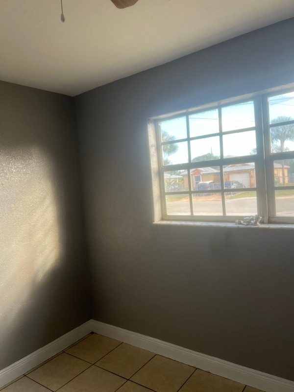 Photo - 2401 NW 7th St