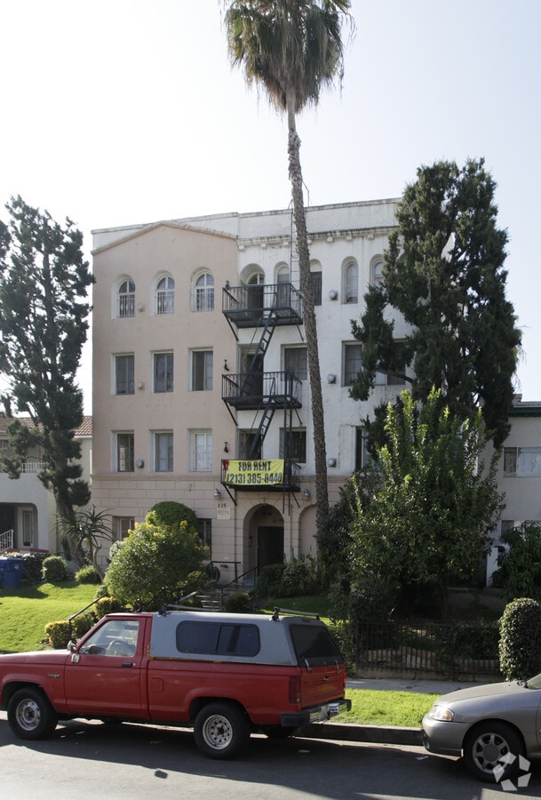 Photo - 135 N New Hampshire Ave