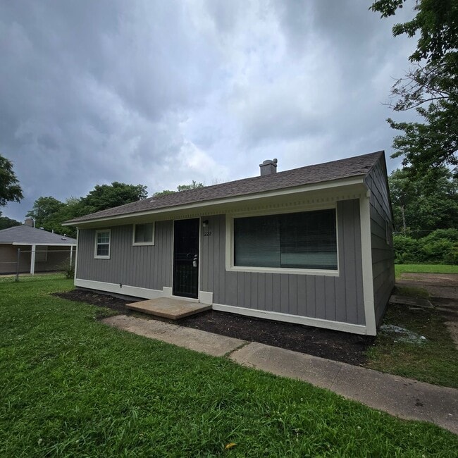 Building Photo - 1222 Canfield Ave Rental