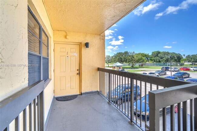 Building Photo - 6575 W Oakland Park Blvd Unit 218