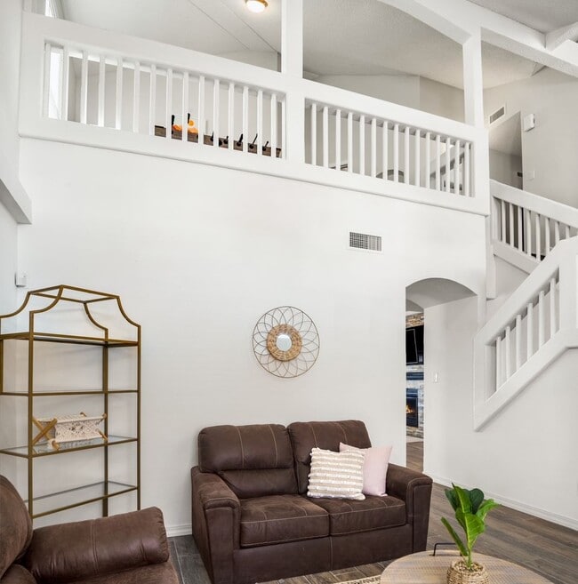 Photo - Stunning 4 bedroom, 2.5 bath home in West ...