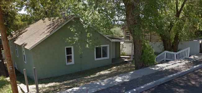 3 Bedroom, 1 Bathroom Home - 3 Bedroom, 1 Bathroom Home