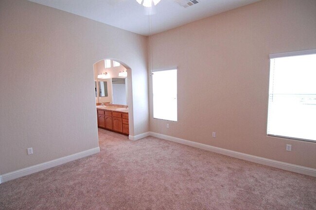 Photo - 702 Jasmine Parke Dr Unit 1