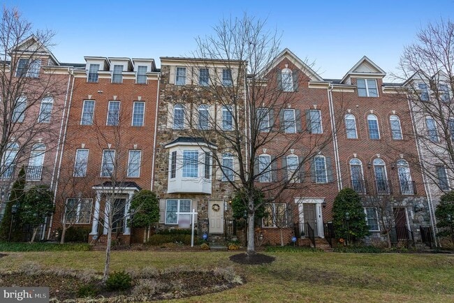 Photo - 581 Cedar Spring St Townhome