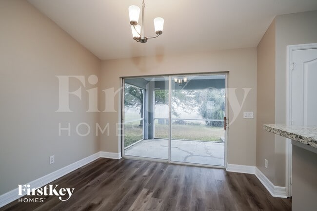Photo - 629 NE Juanita Ct