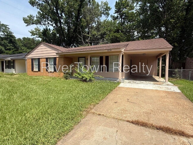 Building Photo - 3236 Sweet Springs Dr