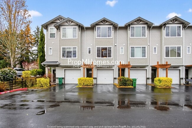 Photo - Cozy Two Bedroom Townhome in Amberglenn!