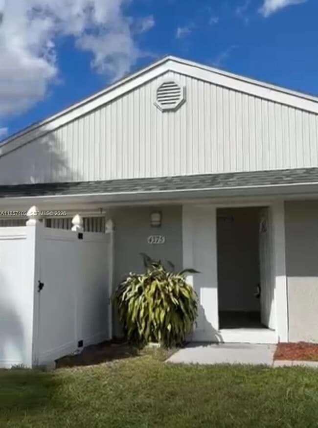 Photo - 4375 White Pine Ave Unit 82-4