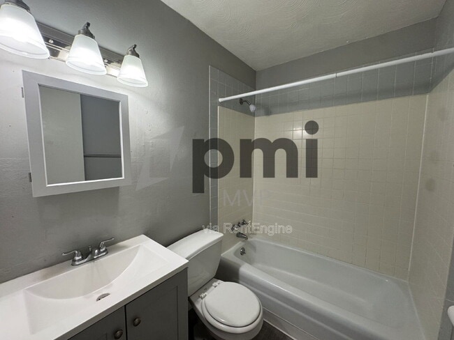 Photo - 3029 Rotunda Ct S