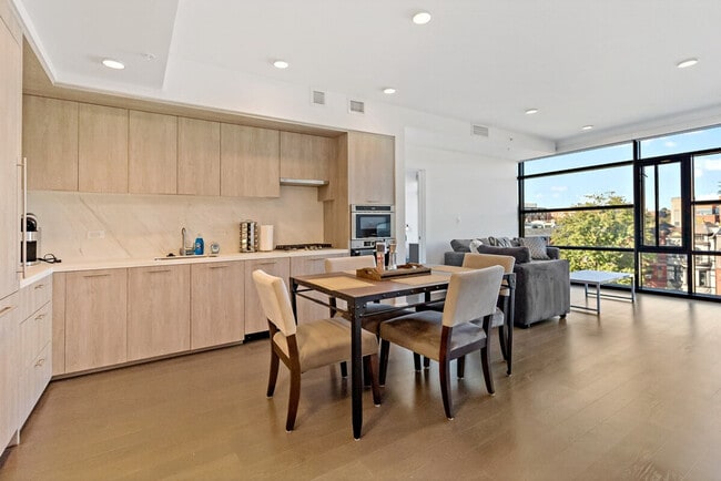 Photo - 904 T St NW Unidad ID1395470P