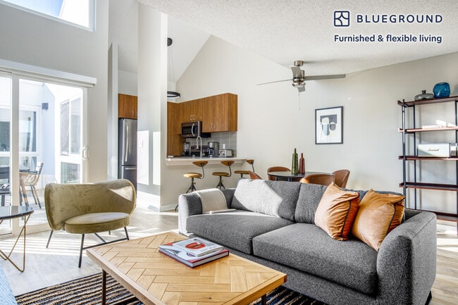 Photo - 615 S Catalina Ave Unidad FL3-ID397