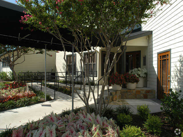 Building Photo - Ashwood Park Apartments