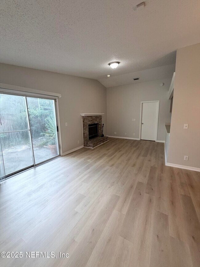 Photo - 5826 Liska Dr