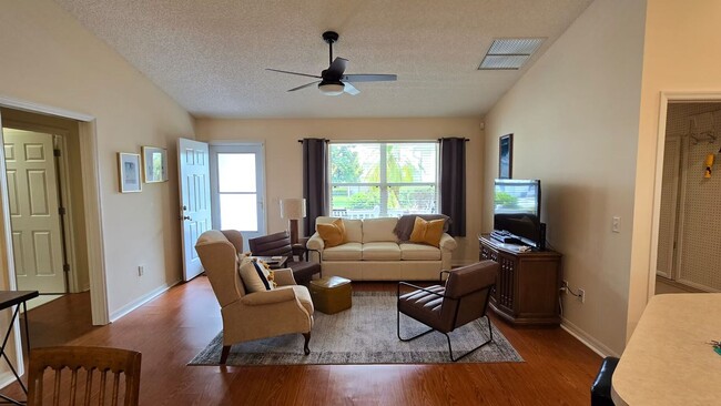 Photo - M971 Kingmont (VNSW-18/10) Unit Posted to Internet