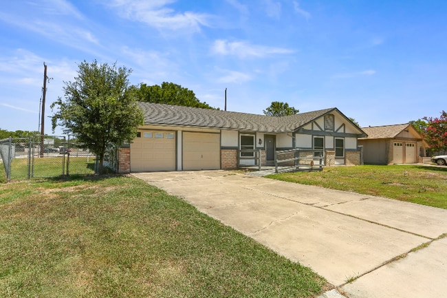 Photo - 5622 Frst Lk St