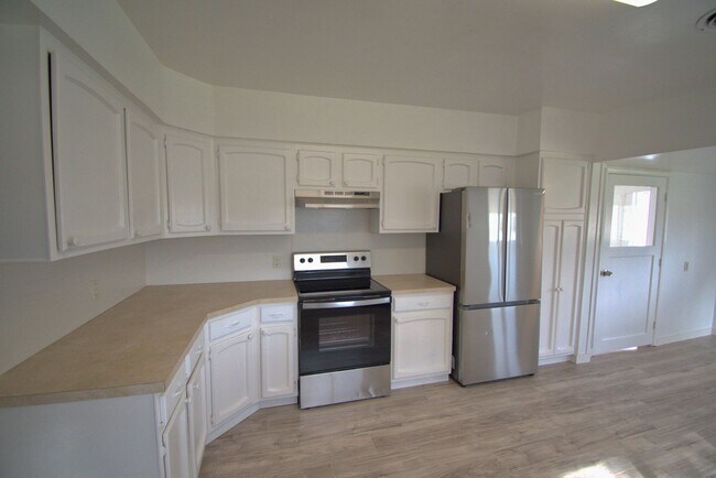 Photo - Lovely remodeled home with a shop!