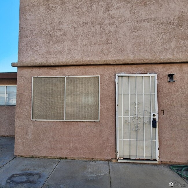 Photo - 1234 W 20th Pl