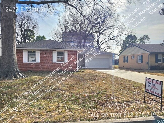 Photo - 2422 E 57th St