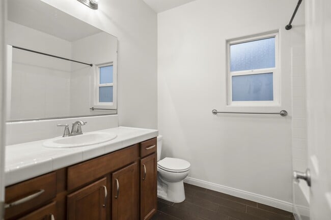 Photo - 3811 Cornerstone Way