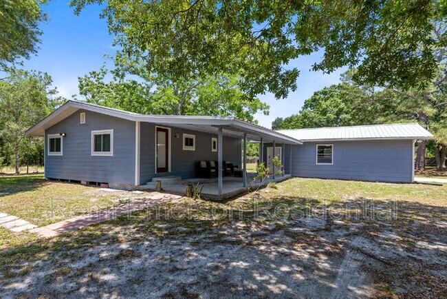 Photo - 18466 3rd St House