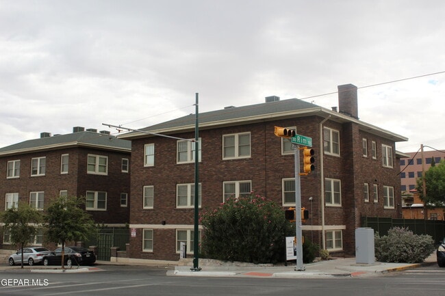 Photo - 1717 N Stanton St Apartamento Unidad G