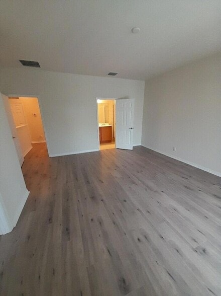 Photo - 3242 S Caroline Dr