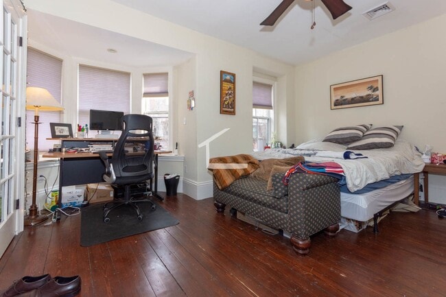 Photo - 22 Worthington St