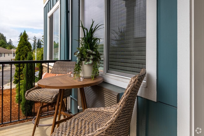 2BR, 1BA - 1007S - Balcony