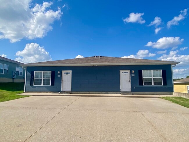 Building Photo - 3165 S Waterview Ln