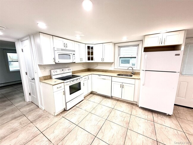 Building Photo - 48 Illinois Ave