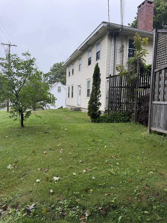 58 High St Unit C