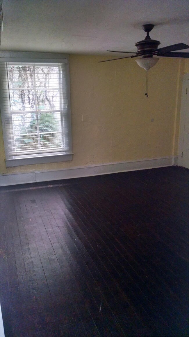 227 Noble Ave