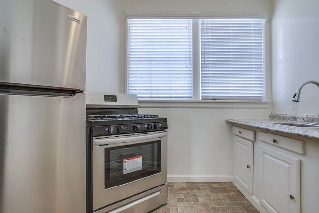 Photo - 4164 Leimert Blvd