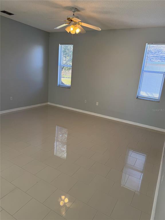 Photo - 808 Massy Ct