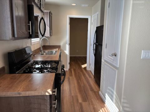 Building Photo - 16612 N 2nd Ln