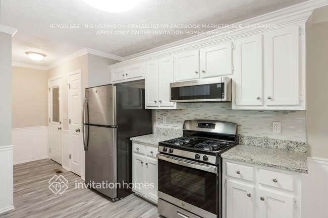 Photo - 1190 Burning Bush Dr