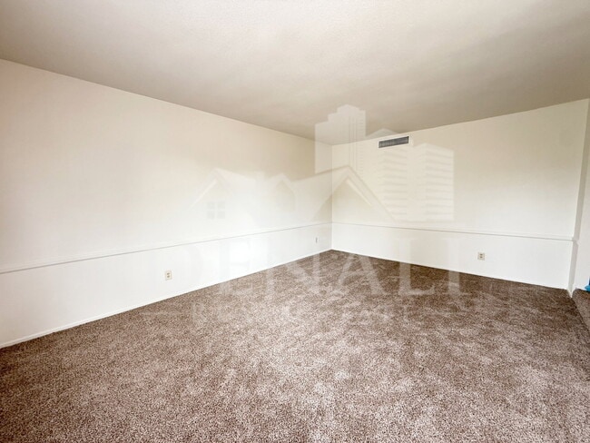 Photo - 1016 W Nido Ave