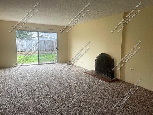 Building Photo - Goleta Three Bedroom Home - Pets Considered - Available Now