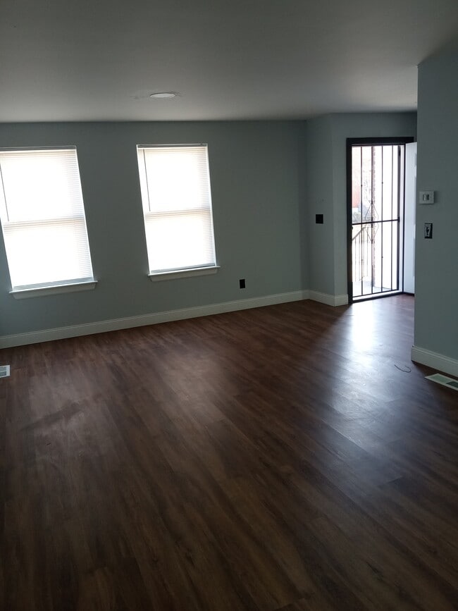 Photo - 2767 Bacon St