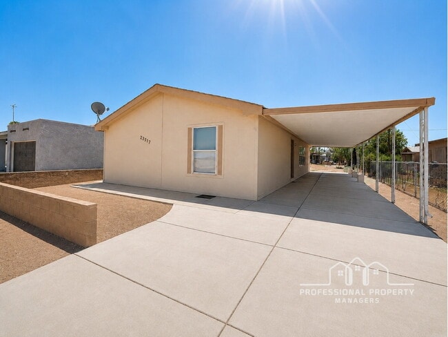Photo - 3-bedroom, 2-bathroom home in West Wellton