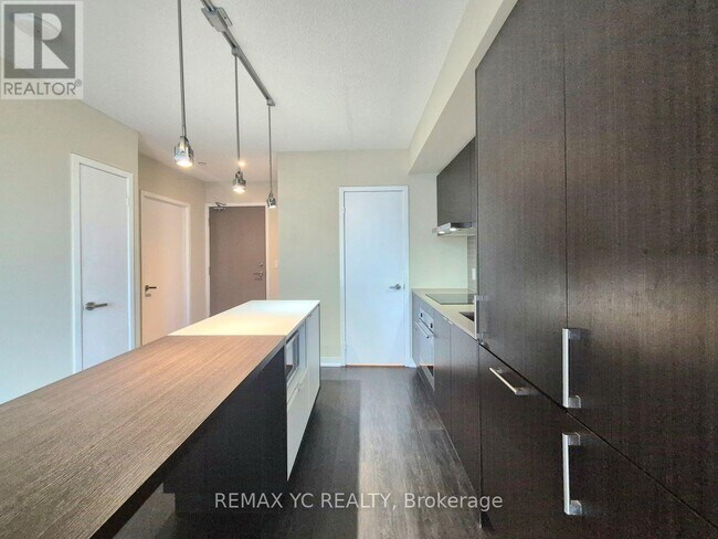 Photo - 100 Harbour St Unité 2909