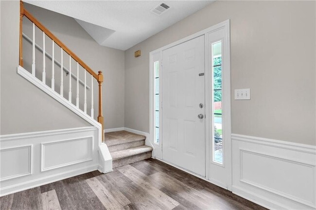 Photo - 3601 Glenbarrett Ln NE