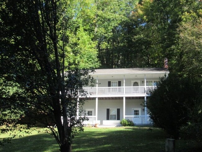 Photo - 541 Will Isaacs Rd